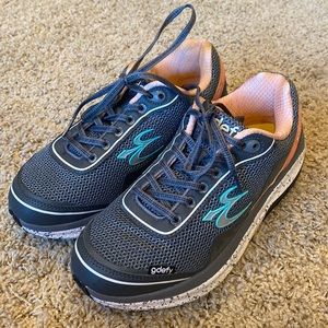 Gravity Defyer Women's Gray and Teal Sneakers